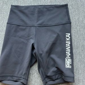 Lululemon F45 Hawaii Kai shorts 8